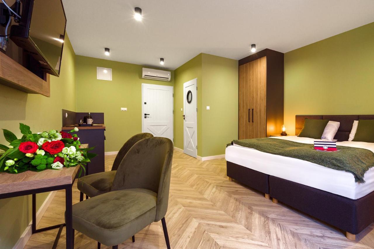Kamienica Portowa Aparthotel Mikołajki Ngoại thất bức ảnh