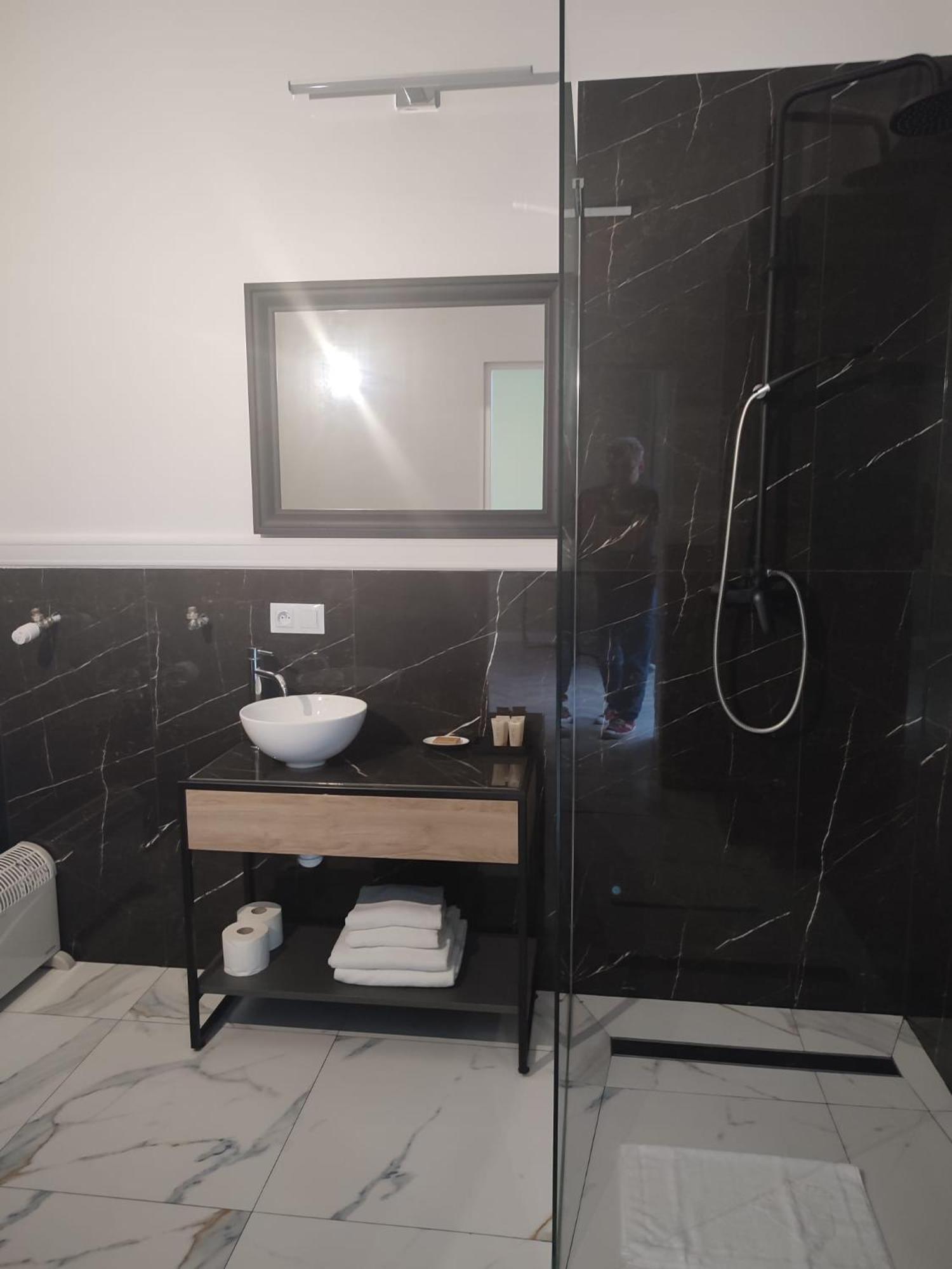 Kamienica Portowa Aparthotel Mikołajki Ngoại thất bức ảnh